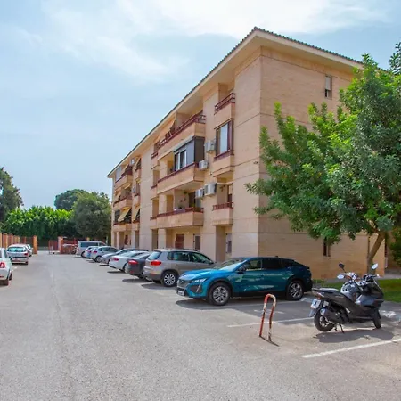 Cerca Plaza Del Caballo